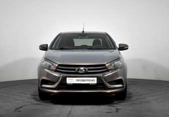 Подержанный автомобиль LADA (ВАЗ) Vesta Sedan 2018 года (2 фото)