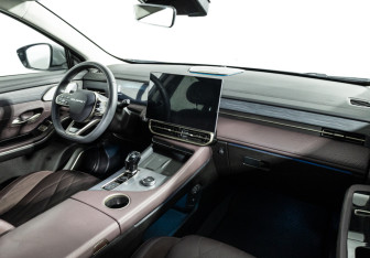 Подержанный автомобиль Soueast S09 2024 года (9 фото)