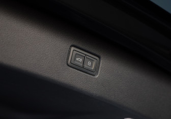 Подержанный автомобиль Audi Q7 2019 года (36 фото)