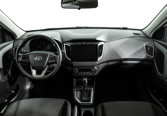 Подержанный автомобиль Hyundai Creta 2019 года (13 фото)