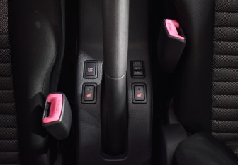 Подержанный автомобиль Suzuki SX4 Hatchback 2011 года (17 фото)