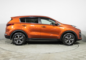 Подержанный автомобиль Kia Sportage 2020 года (4 фото)