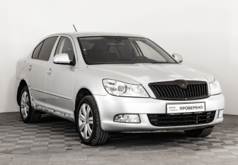 Подержанный автомобиль Skoda Octavia Liftback 2012 года (4 фото)