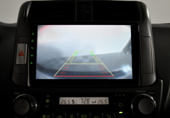 Подержанный автомобиль Toyota Land Cruiser Prado 2012 года (17 фото)