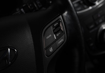 Подержанный автомобиль Hyundai Santa Fe 2012 года (18 фото)