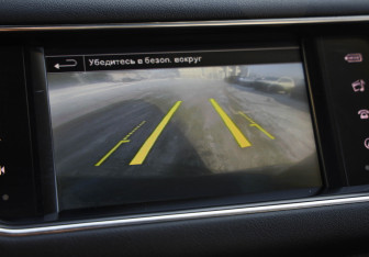 Подержанный автомобиль Land Rover Range Rover Sport 2015 года (19 фото)