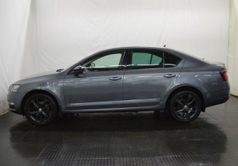 Подержанный автомобиль Skoda Octavia Liftback 2020 года (8 фото)