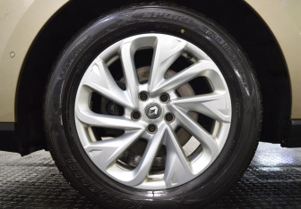 Подержанный автомобиль Renault Espace 2016 года (9 фото)