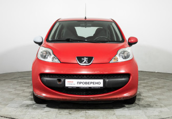 Подержанный автомобиль Peugeot 107 2008 года (2 фото)