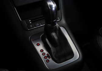 Подержанный автомобиль Volkswagen Tiguan 2010 года (16 фото)