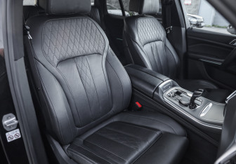 Подержанный автомобиль BMW X5 2019 года (33 фото)
