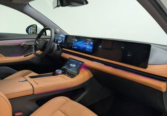 Новый Voyah Passion 2025 (9 фото)