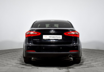Подержанный автомобиль Kia Cerato Sedan 2014 года (6 фото)