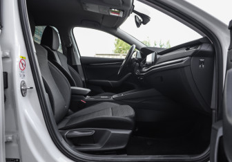 Подержанный автомобиль Skoda Octavia Liftback 2021 года (25 фото)