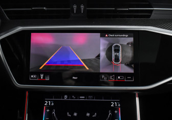 Подержанный автомобиль Audi A7 2024 года (17 фото)