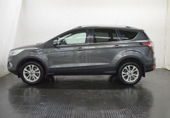 Подержанный автомобиль Ford Kuga 2017 года (8 фото)