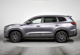 Подержанный автомобиль Chery Tiggo 8 Pro Max 2023 года (8 фото)