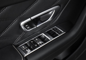 Подержанный автомобиль Bentley Continental GT Coupe 2013 года (13 фото)