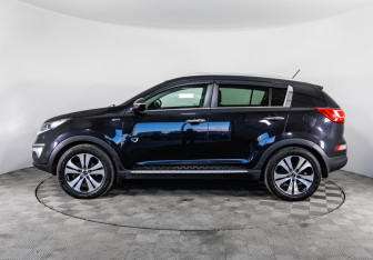 Подержанный автомобиль Kia Sportage 2013 года (8 фото)
