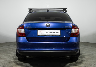 Подержанный автомобиль Skoda Rapid Liftback 2018 года (6 фото)