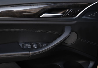 Подержанный автомобиль BMW X4 2020 года (22 фото)