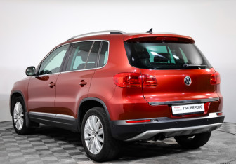 Подержанный автомобиль Volkswagen Tiguan 2013 года (6 фото)
