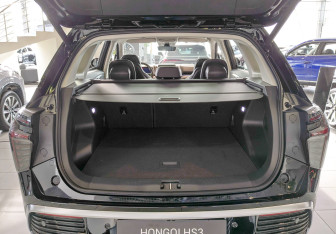 Новый Hongqi HS3 2025 (8 фото)