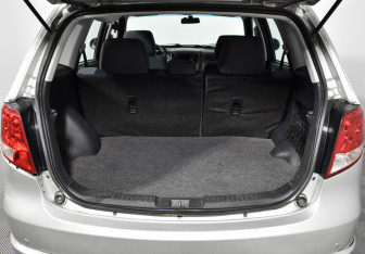 Подержанный автомобиль Haima 7 2013 года (17 фото)