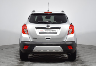Подержанный автомобиль Opel Mokka 2014 года (6 фото)
