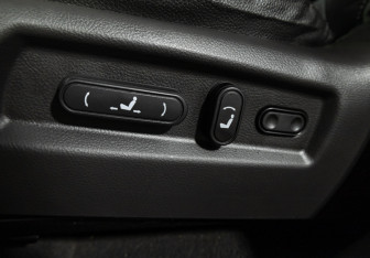 Подержанный автомобиль Hyundai Santa Fe 2010 года (17 фото)