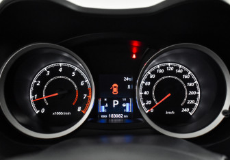 Подержанный автомобиль Mitsubishi Lancer Sedan 2012 года (18 фото)