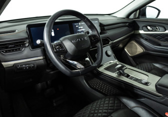 Подержанный автомобиль Exeed TXL 2023 года (11 фото)