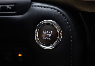 Подержанный автомобиль Lexus LX 2016 года (16 фото)