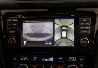 Подержанный автомобиль Nissan Qashqai 2014 года (17 фото)