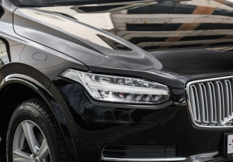 Подержанный автомобиль Volvo XC90 2016 года (11 фото)