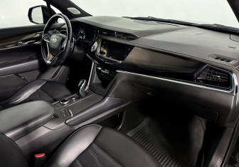 Подержанный автомобиль Cadillac XT6 2021 года (16 фото)
