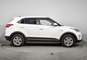 Подержанный автомобиль Hyundai Creta 2018 года (4 фото)