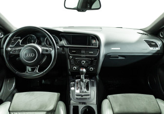 Подержанный автомобиль Audi A5 Liftback 2016 года (13 фото)