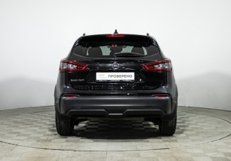 Подержанный автомобиль Nissan Qashqai 2022 года (6 фото)
