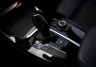 Подержанный автомобиль BMW X3 2020 года (11 фото)