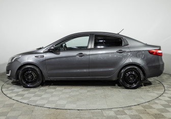 Подержанный автомобиль Kia Rio Sedan 2014 года (8 фото)
