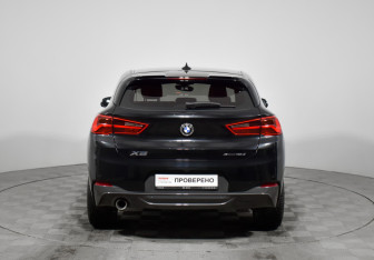 Подержанный автомобиль BMW X2 2019 года (6 фото)