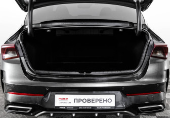 Подержанный автомобиль Kia K5 2021 года (28 фото)