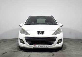 Подержанный автомобиль Peugeot 207 Hatchback 2010 года (2 фото)