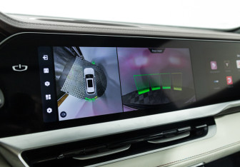 Подержанный автомобиль Geely Monjaro 2023 года (19 фото)