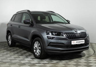 Подержанный автомобиль Skoda Karoq 2020 года (3 фото)