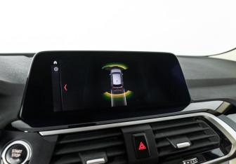 Подержанный автомобиль BMW X3 2020 года (15 фото)