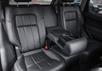 Подержанный автомобиль Land Rover Range Rover Sport 2018 года (34 фото)
