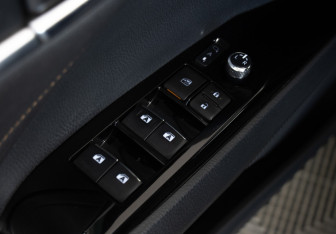 Подержанный автомобиль Toyota Camry Sedan 2018 года (18 фото)