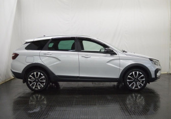 Подержанный автомобиль LADA (ВАЗ) Vesta Wagon 2024 года (4 фото)